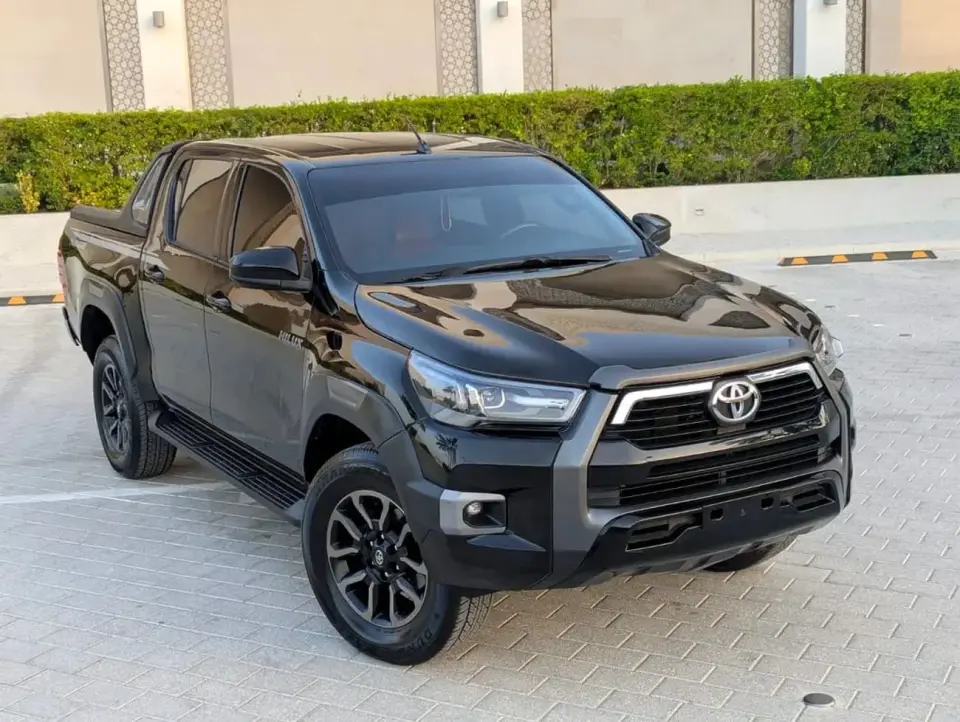 Toyota Hilux ADVENTURE 2021
