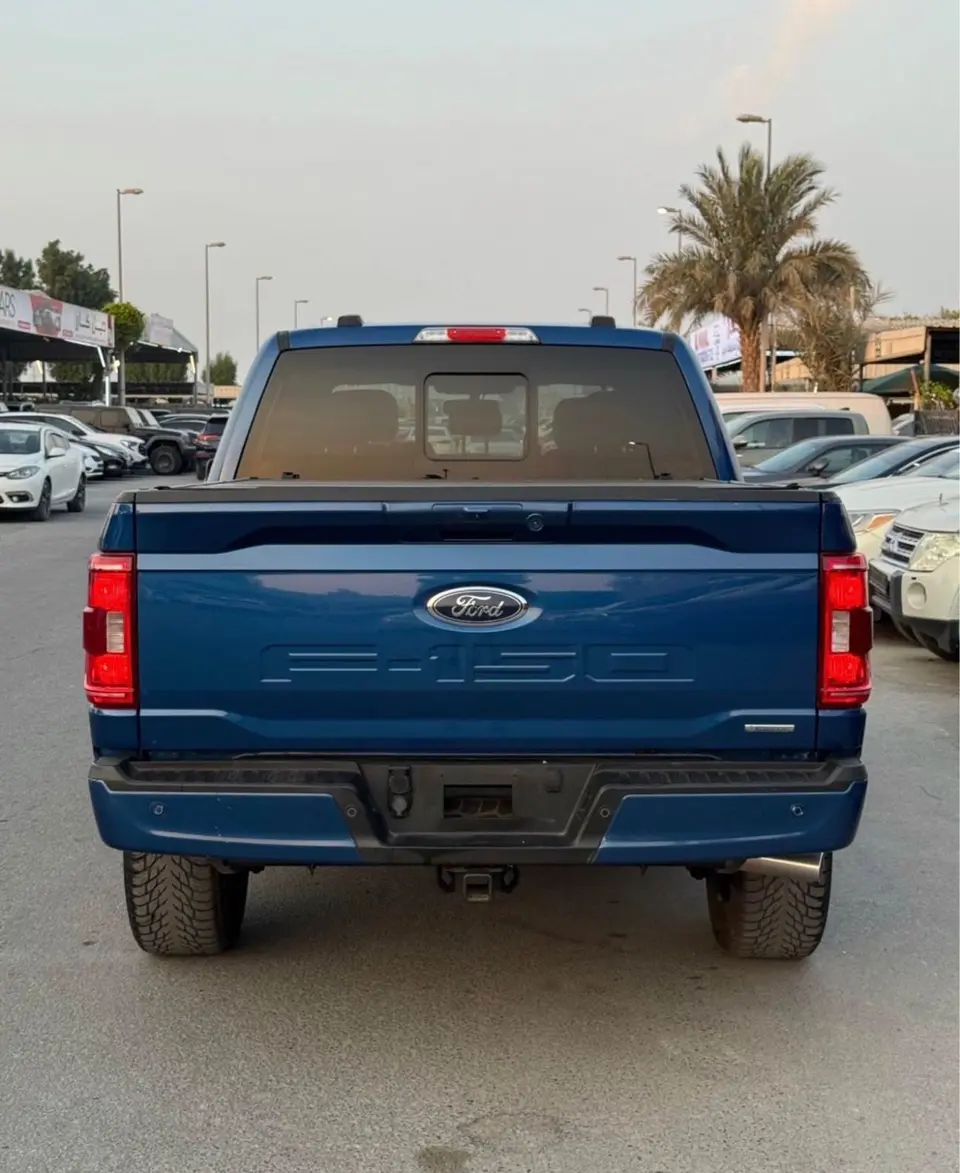 Ford F-150 LARIAT 2022