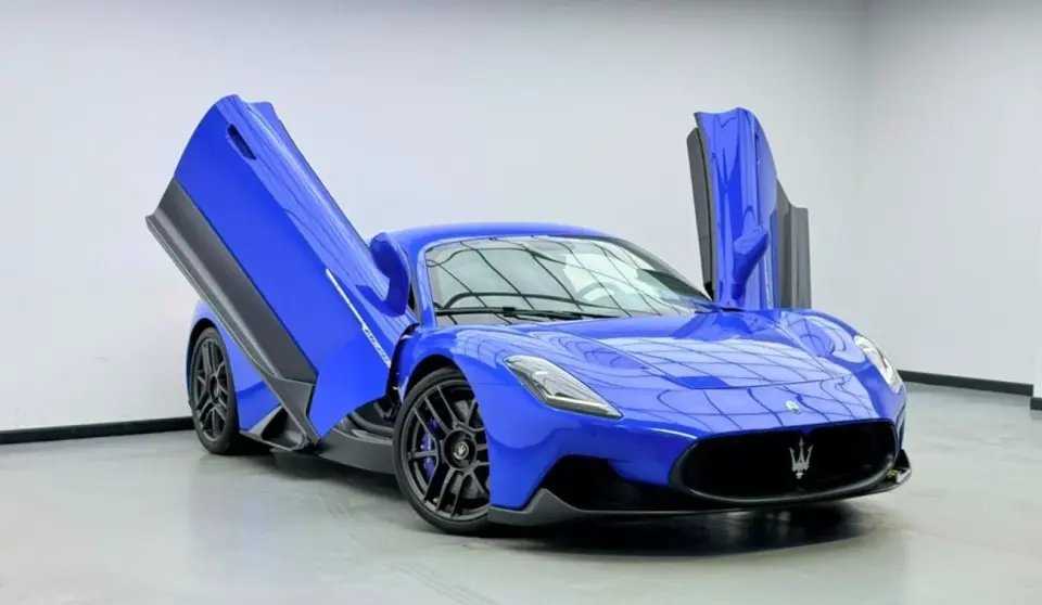 Maserati MC20 COUPE 2022