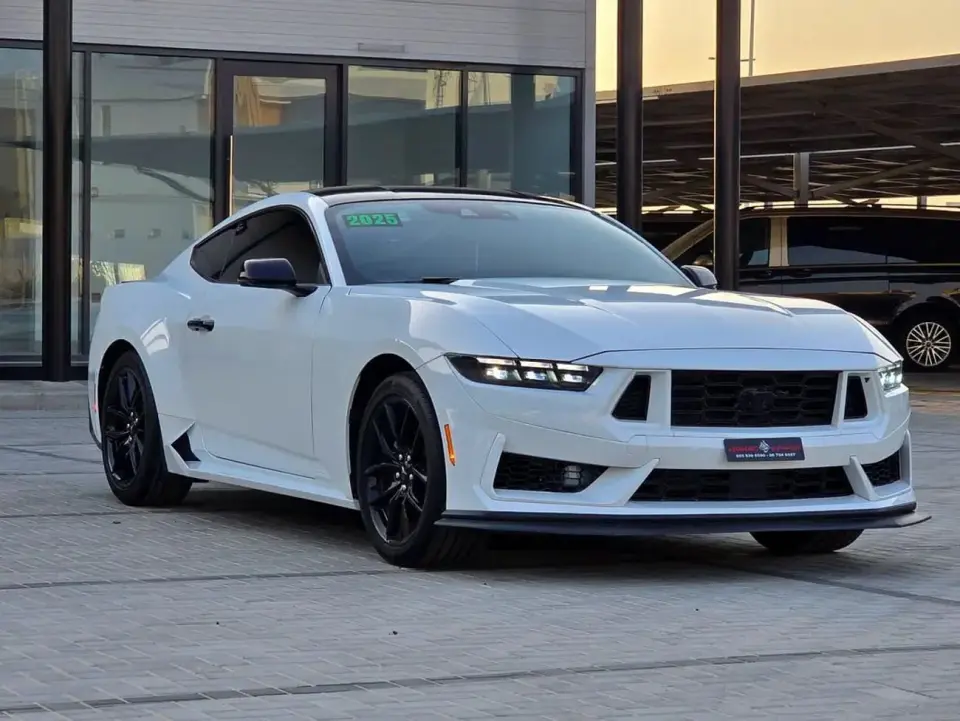 Ford Mustang GT PREMIUM 2025