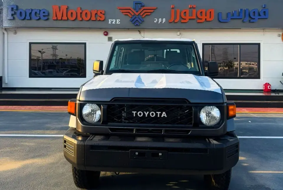 Toyota Land Cruiser 70 LC79 LX 2025