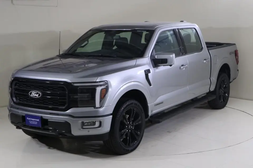 Ford F-150 LARIAT SUPERCREW PB 2024