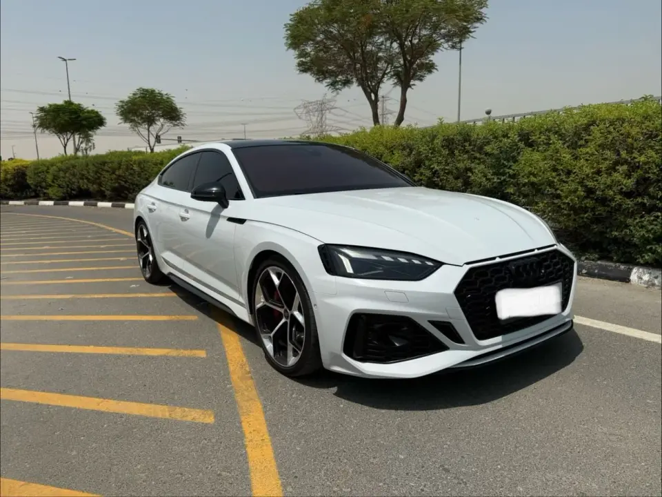 Audi RS5 STANDARD 2025