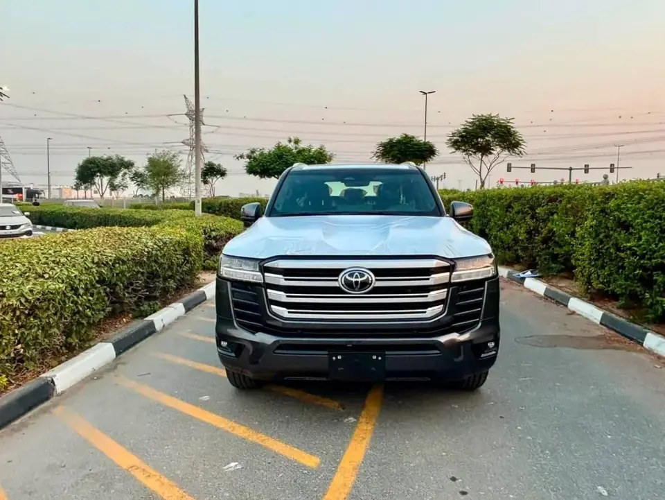 Toyota Land Cruiser GXR 2026
