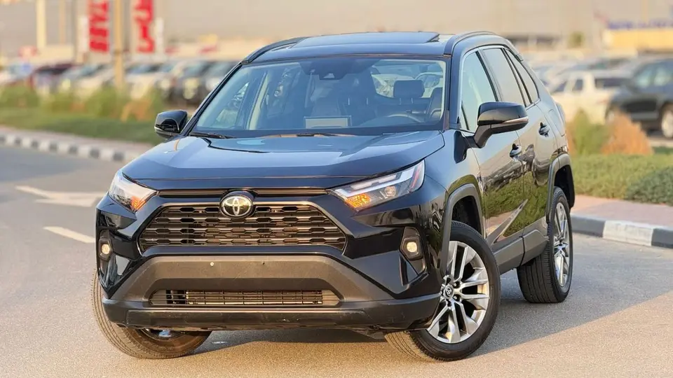Toyota RAV4 XLE 2023