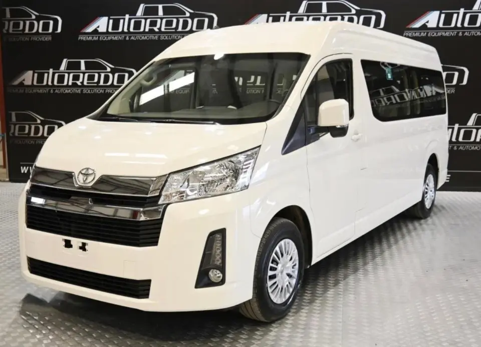 Toyota Hiace GL 2023