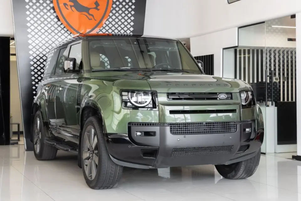 Land Rover Defender other 2026