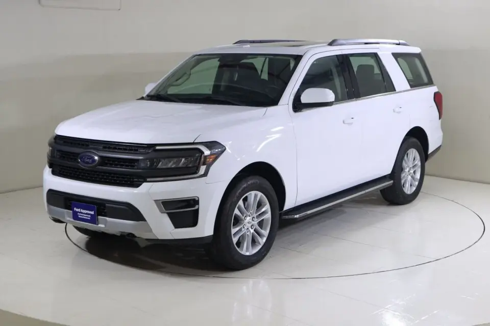 Ford Expedition XLT 2022