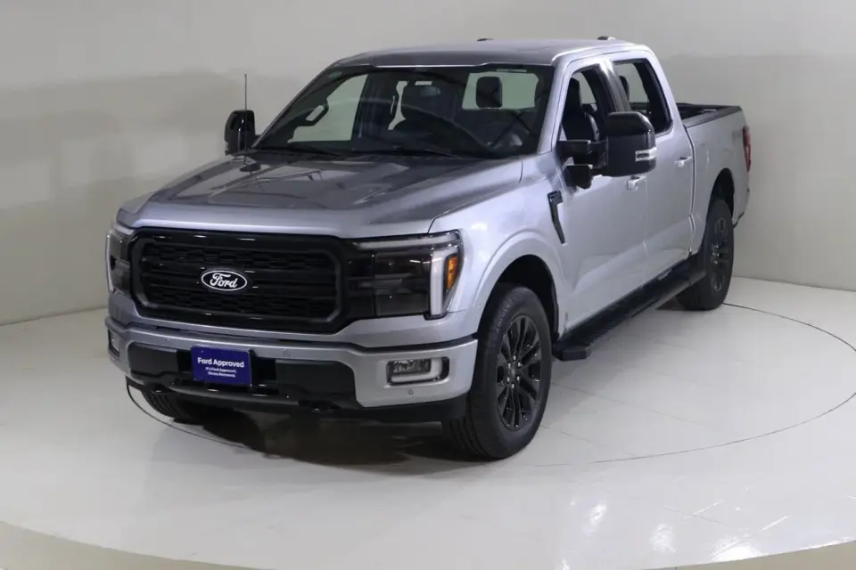 Ford F-150 LARIAT SUPERCREW PB 2024