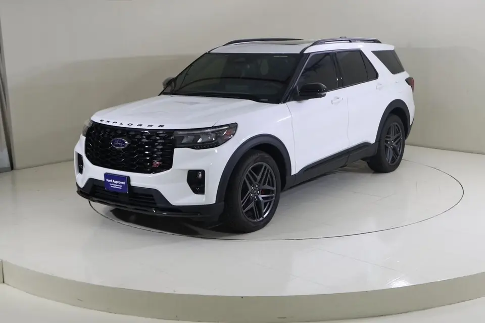 Ford Explorer ST 2025