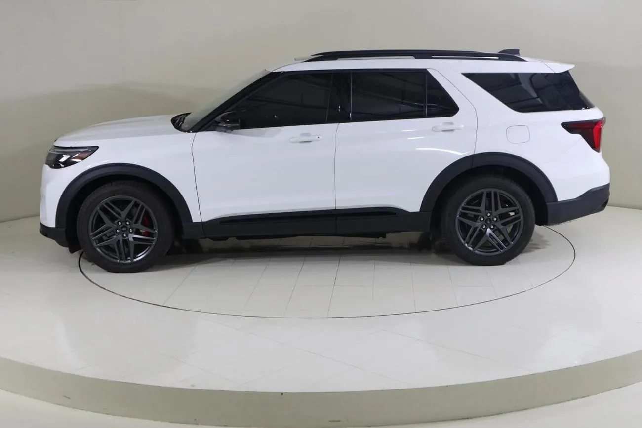 Ford Explorer ST 2025 — фото 4