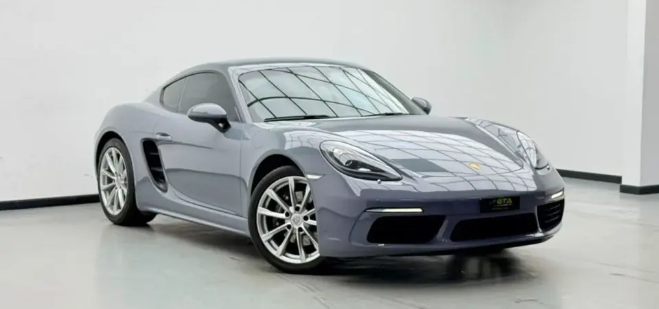 Porsche 718 Cayman STANDARD 2025
