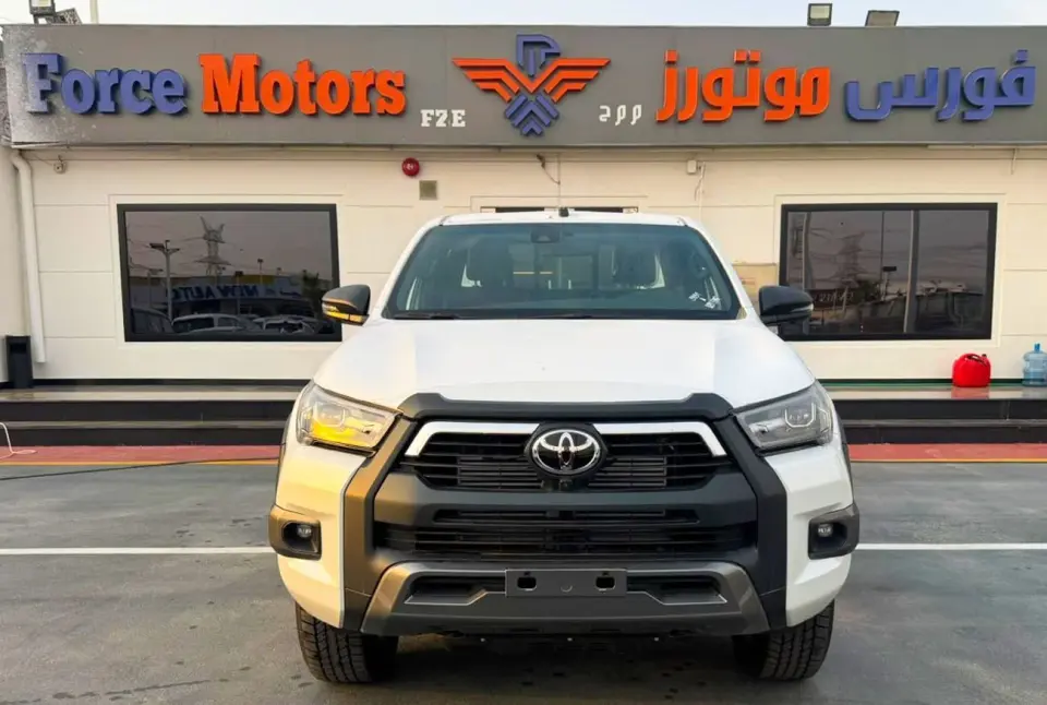 Toyota Hilux ADVENTURE 2026