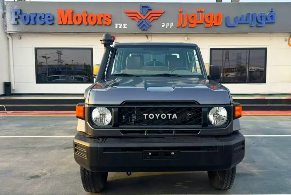 Toyota Land Cruiser 70 LC79 LX 2026