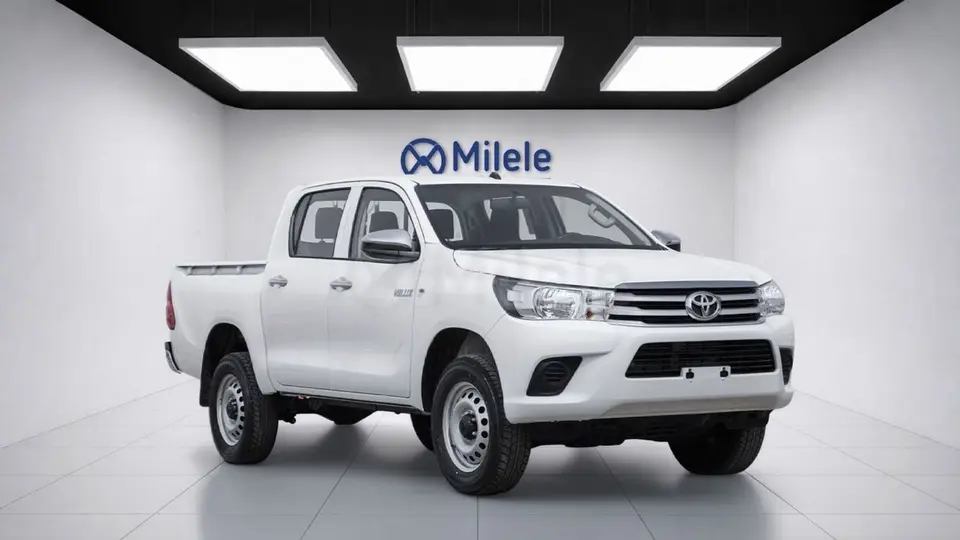 Toyota Hilux DLX 2026