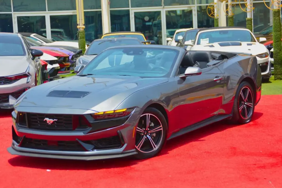 Ford Mustang STANDARD 2025
