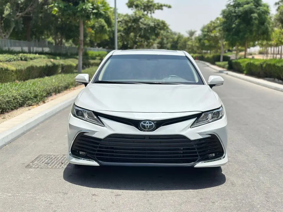 Toyota Camry SE 2024