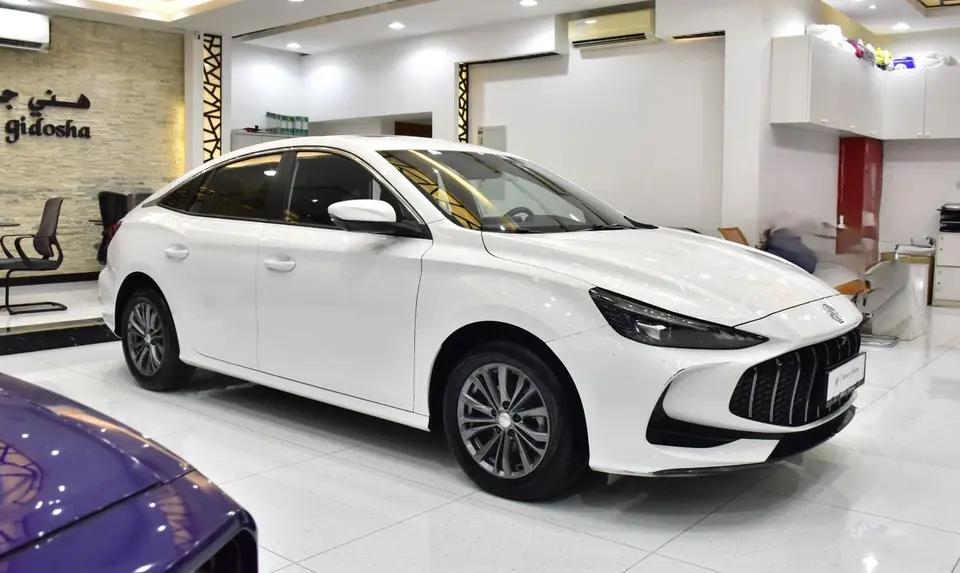 MG 5 LUX 2025