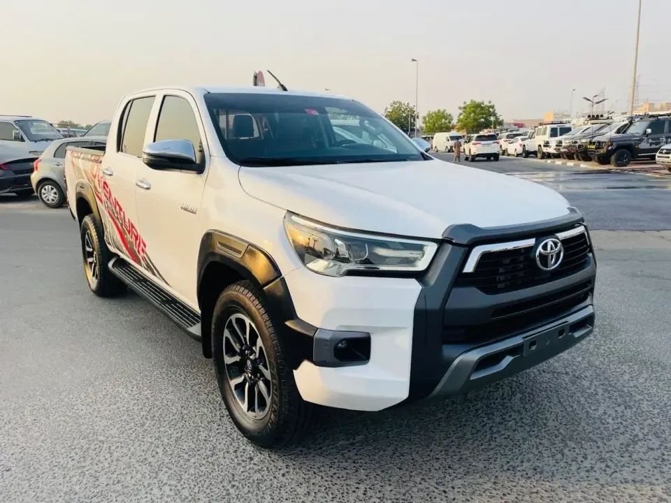 Toyota Hilux ADVENTURE 2021