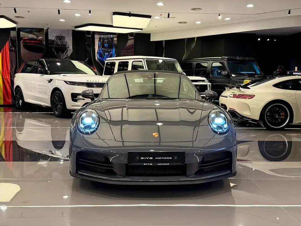 Porsche 911 CARRERA 2025