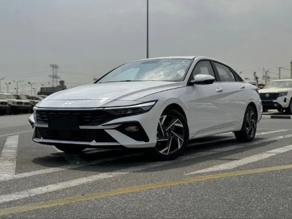 Hyundai Elantra GLS SMART 2025
