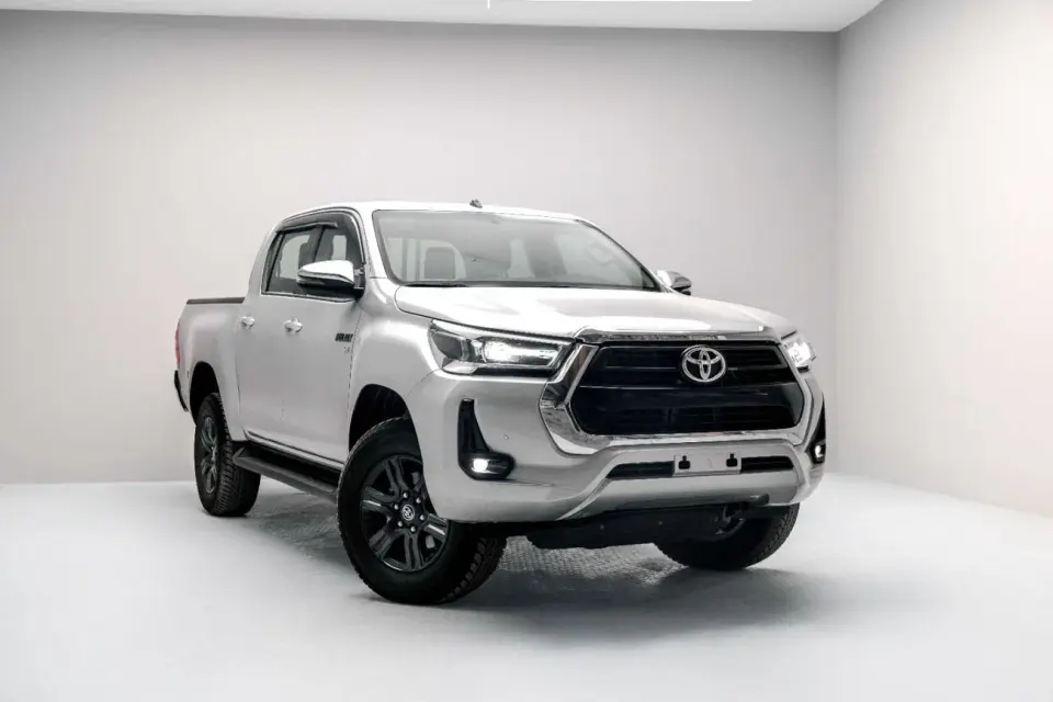 Toyota Hilux SR5 2026