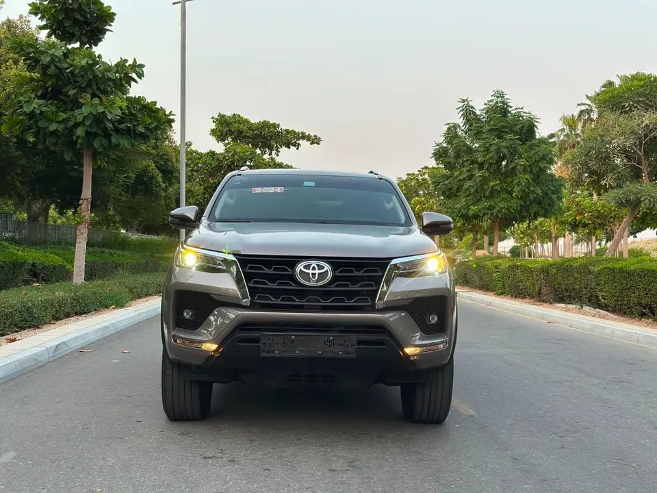 Toyota Fortuner GXR 2024