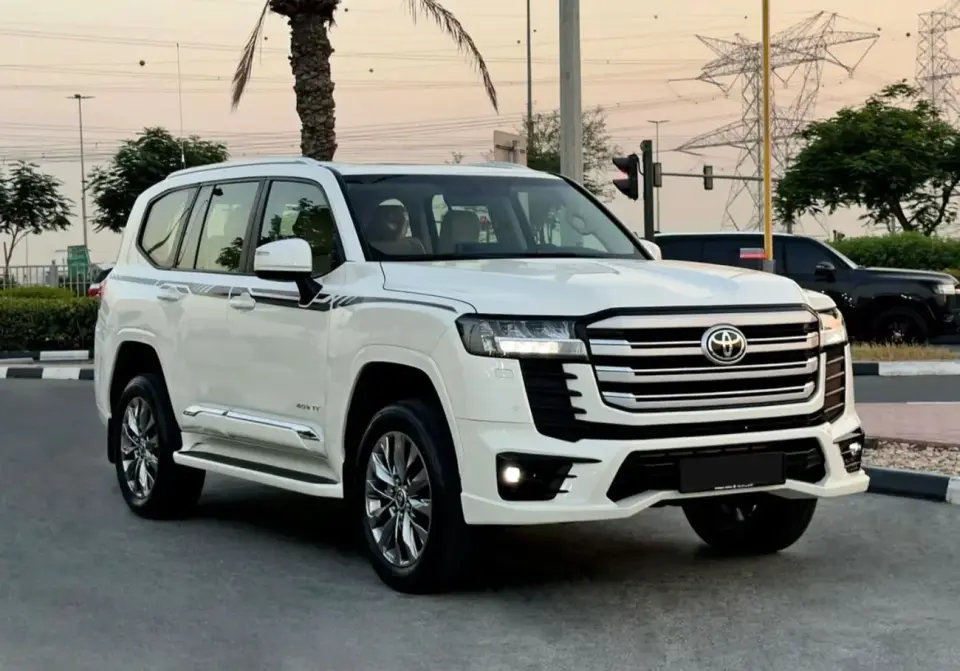 Toyota Land Cruiser GXR 2023
