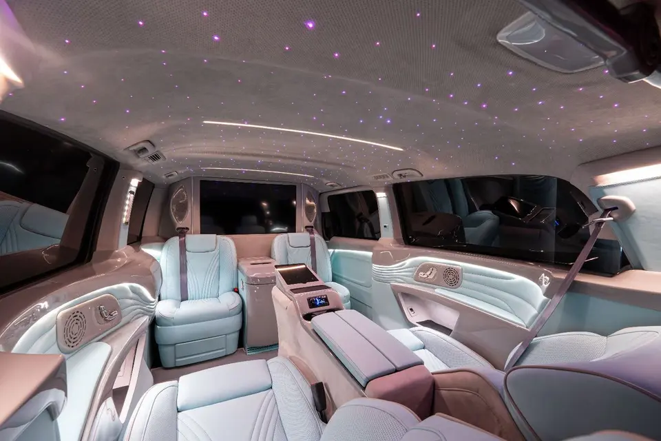 Mercedes-Benz V300 AVANTGARDE 2026