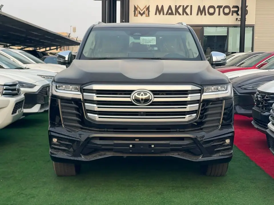 Toyota Land Cruiser VXR 2026