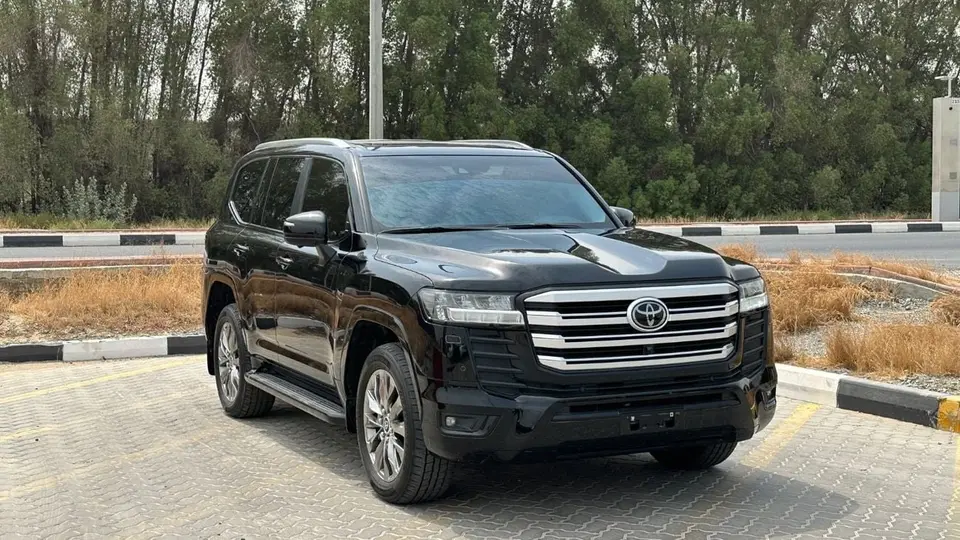 Toyota Land Cruiser GXR 2023