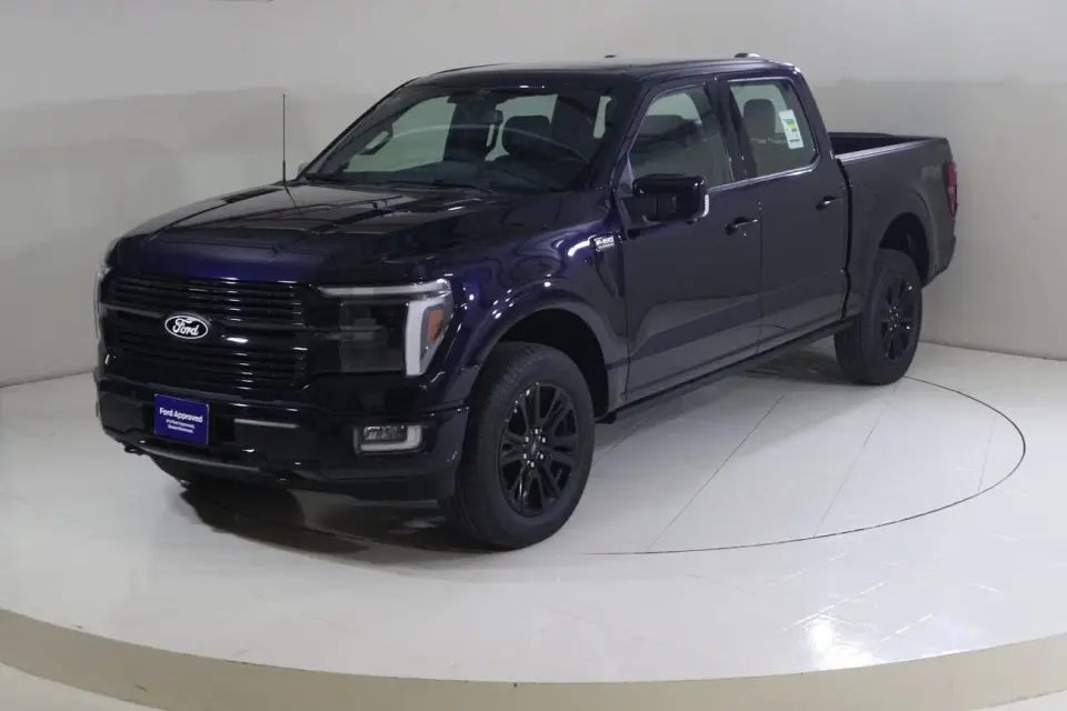 Ford F-150 PLATINUM 2025