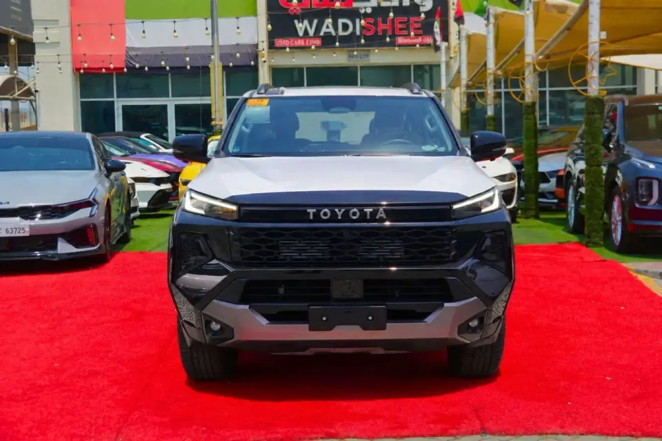 Toyota Hilux ADVENTURE 2026