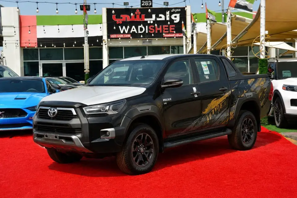 Toyota Hilux ADVENTURE 2026