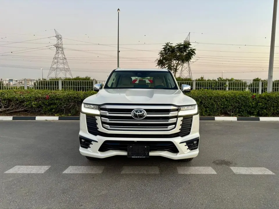 Toyota Land Cruiser VXR 2026