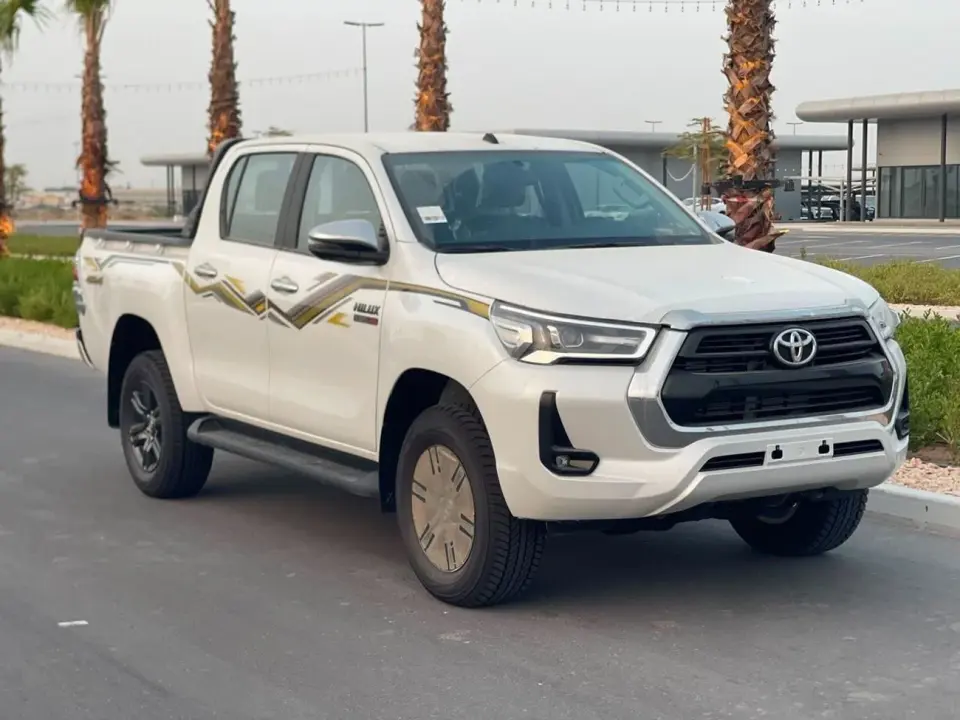 Toyota Hilux SR5 2026