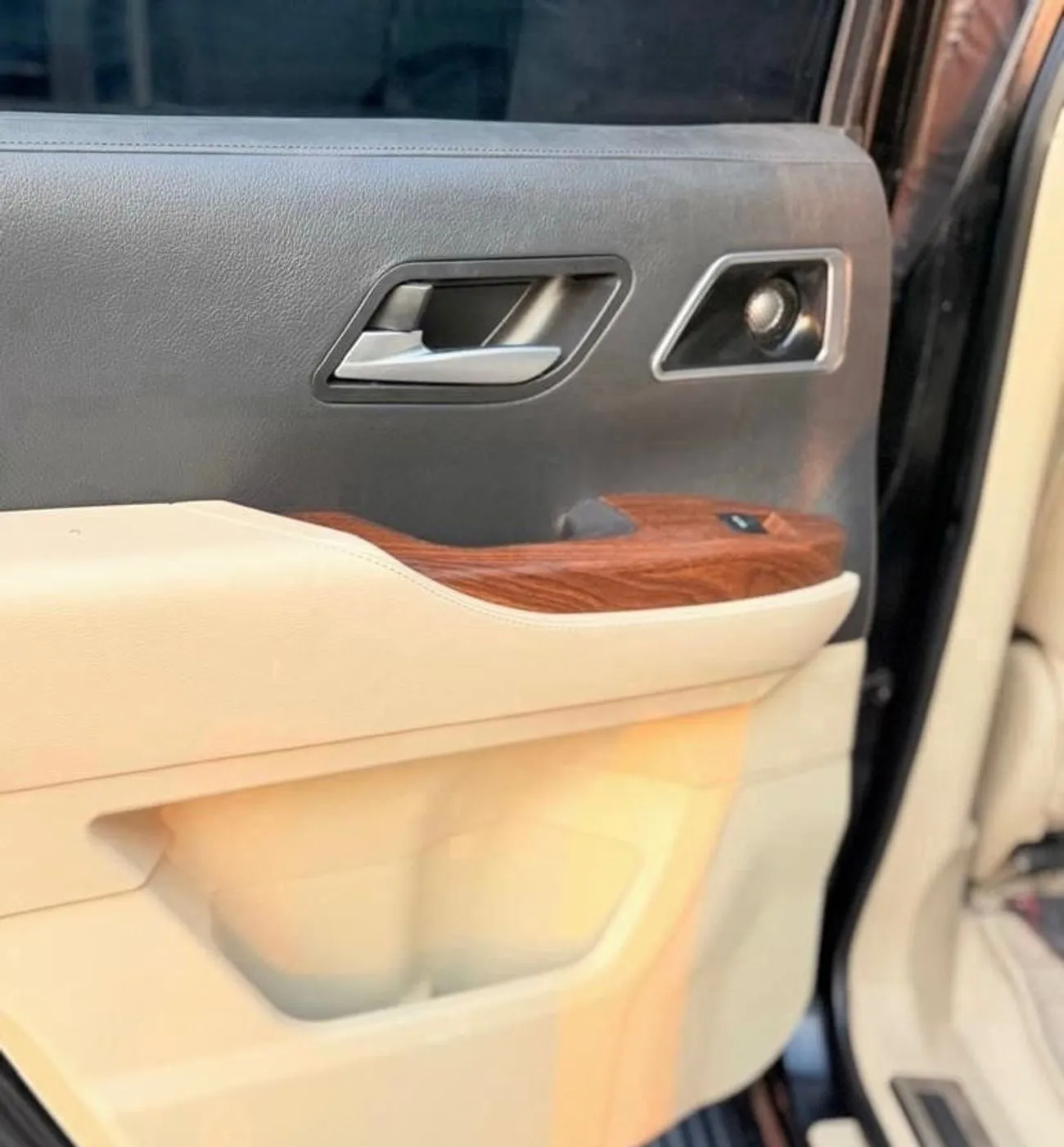 Toyota Land Cruiser GXR 2019 — фото 17