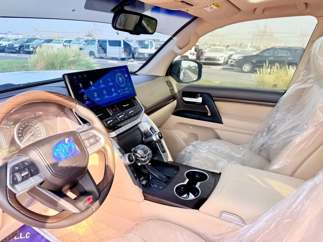 Toyota Land Cruiser GXR 2019 — фото 15