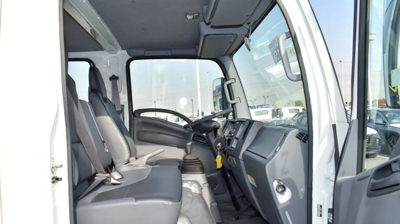 Isuzu NPR 3.0L 4CYL - MANUAL - DIESEL - PICKUP TRUCK - REAR WHEEL DRIVE - 6 SEATER - 4 DOORS 2025 — фото 11
