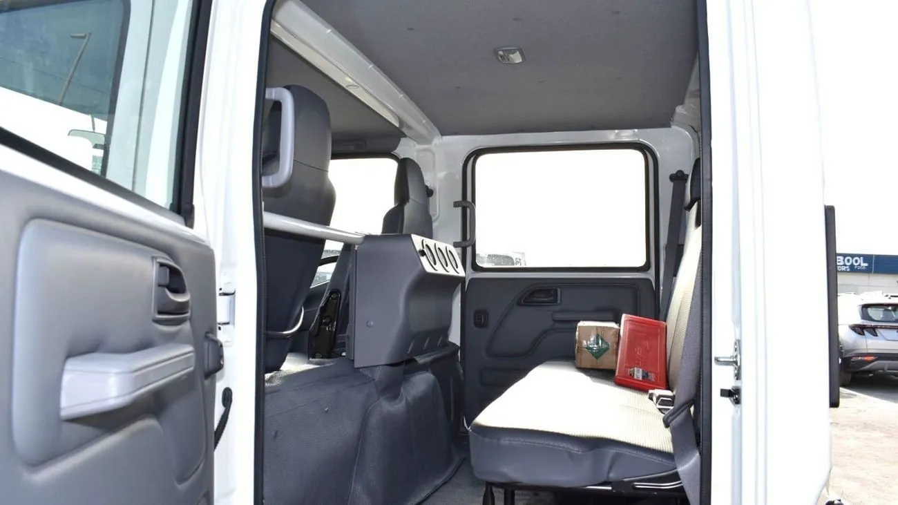 Isuzu NPR 3.0L 4CYL - MANUAL - DIESEL - PICKUP TRUCK - REAR WHEEL DRIVE - 6 SEATER - 4 DOORS 2025 — фото 12
