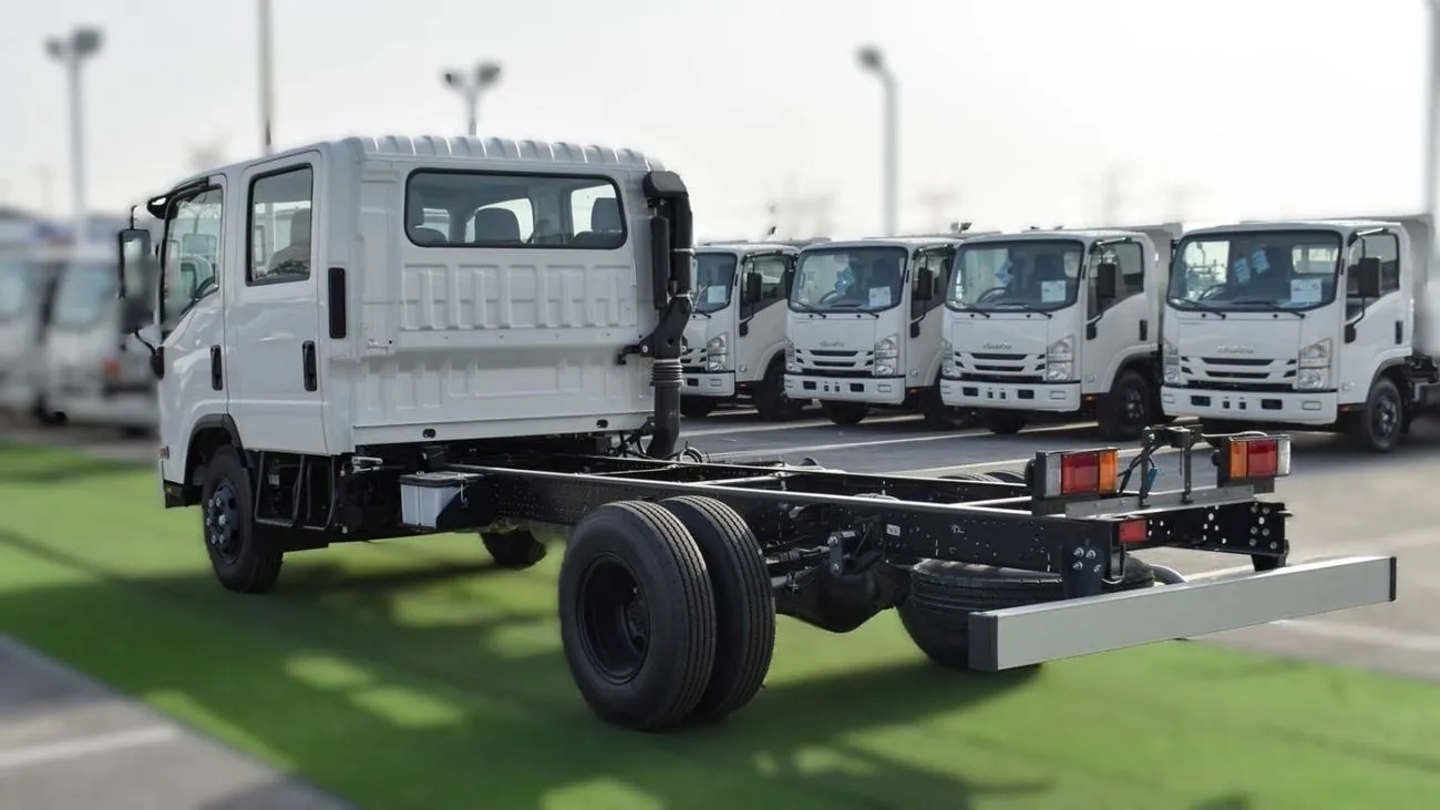 Isuzu NPR 3.0L 4CYL - MANUAL - DIESEL - PICKUP TRUCK - REAR WHEEL DRIVE - 6 SEATER - 4 DOORS 2025 — фото 4