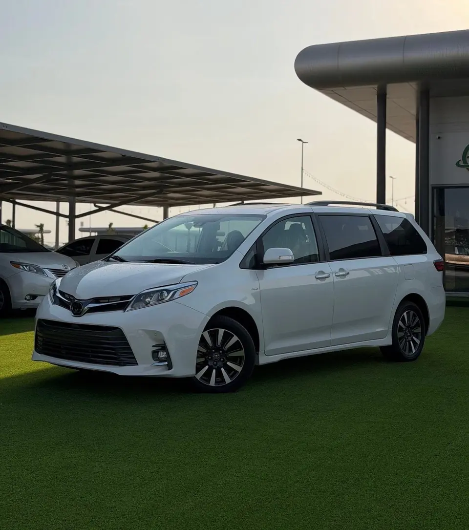 Toyota Sienna LE 2019