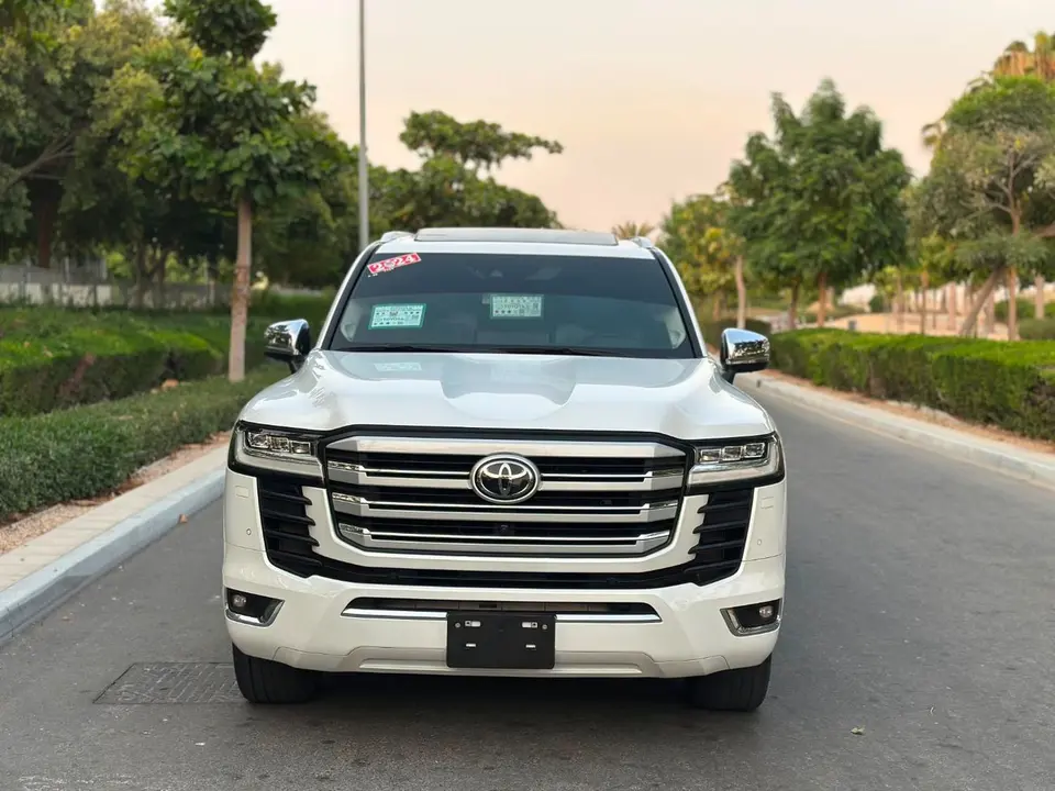 Toyota Land Cruiser VXR 2024
