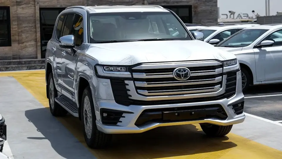 Toyota Land Cruiser VXR 2026