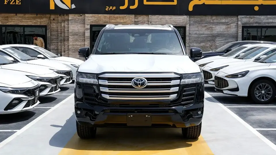 Toyota Land Cruiser GXR 2026