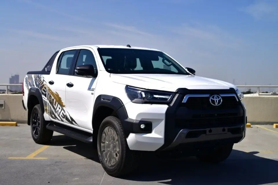 Toyota Hilux ADVENTURE 2026