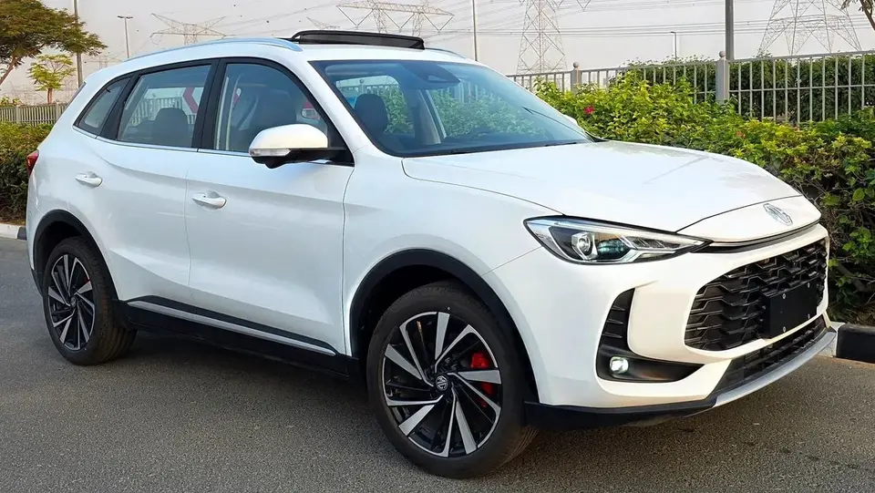 MG ZS LUX 2025