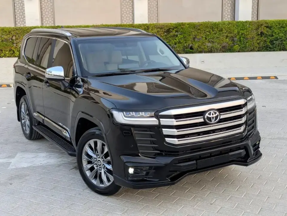Toyota Land Cruiser VXR 2023