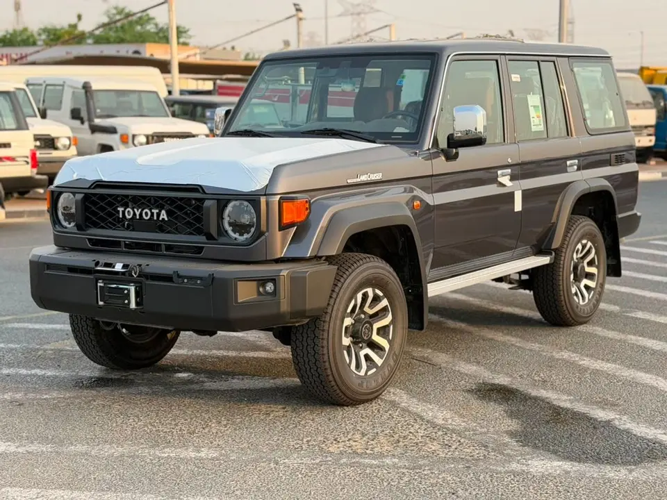 Toyota Land Cruiser 70 LC76 HT VXR 2026