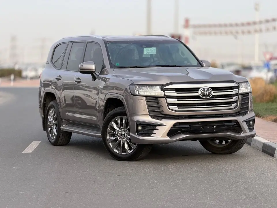 Toyota Land Cruiser GXR 2022
